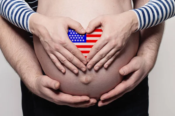 American Family Concept Man Embracing Pregnant Woman Belly Heart Usa — Stok fotoğraf
