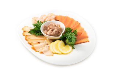 Beyaz tabak deniz balık filetosu