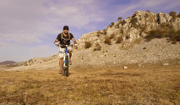 Mountainbiken — Stockfoto