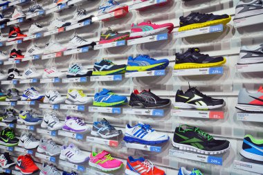 spor ayakkabı mağazası