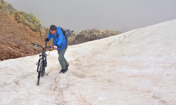 Mountainbiken — Stockfoto