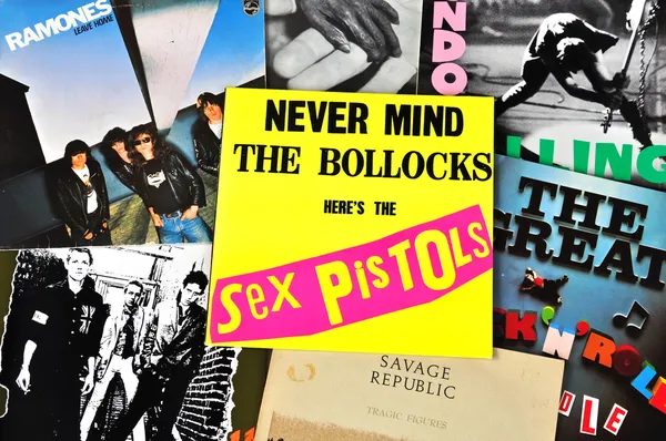 Punk rock müzik vinil plaklar — Stok fotoğraf