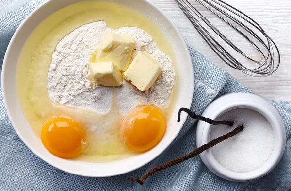 Cake ingredients — Stock Photo, Image