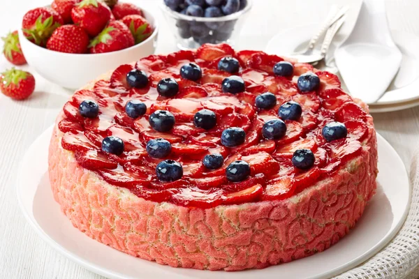 Strawberry cake — Stock Photo, Image