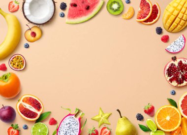 Pastel turuncu arka planda çeşitli taze meyvelerin çerçevesi, üst manzara, kopyalama alanı. Sağlıklı beslenme. Düz yatıyordu