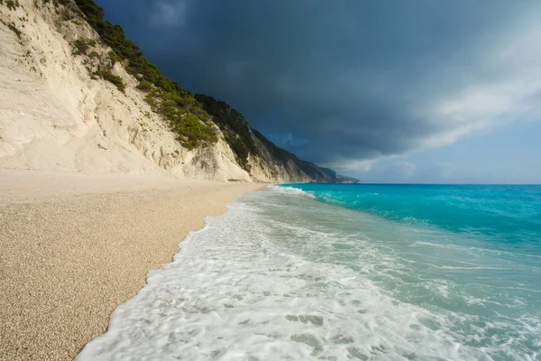 La hermosa playa de Egremni (Lefkada ) — Foto de Stock