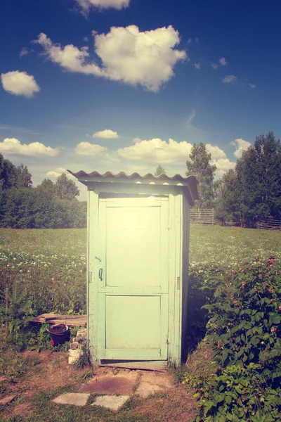 Holztoilette — Stockfoto