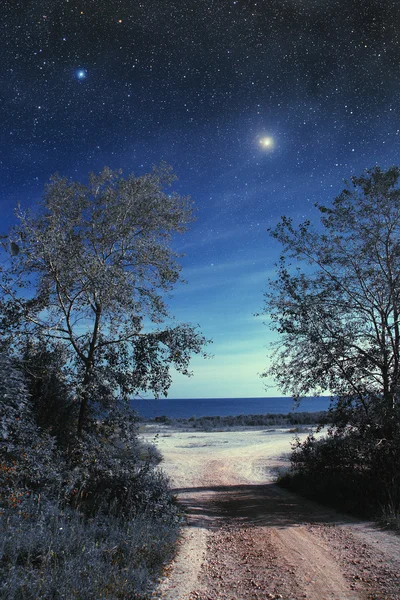 Noite no mar. Elementos desta imagem fornecidos pela NASA — Fotografia de Stock