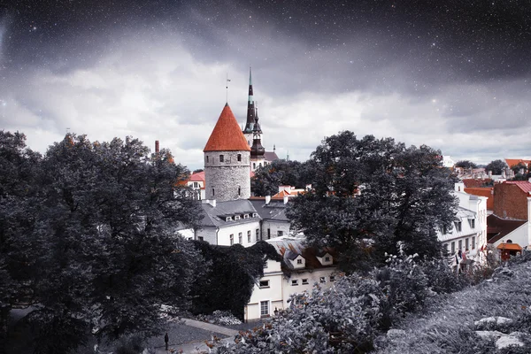 Cidade medieval sob as estrelas — Fotografia de Stock