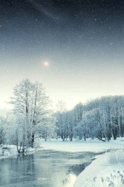 gece kış nehir. Bu görüntü nasa tarafından döşenmiş unsurları