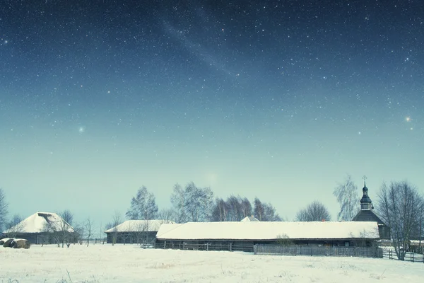 Autentico villaggio del XVIII secolo in Russia. Elementi di questa immagine — Foto Stock