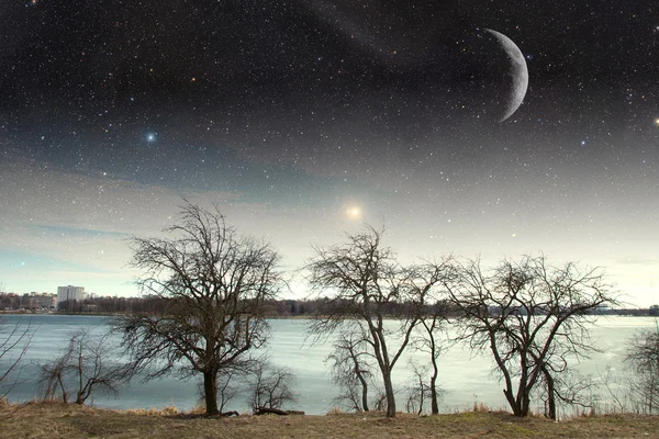 Noite de primavera. Elementos desta imagem fornecidos pela NASA — Fotografia de Stock