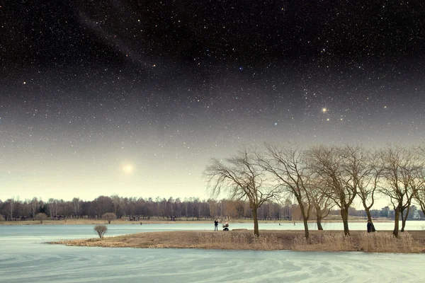 Nuit de printemps. Éléments de cette image fournis par la NASA — Photo