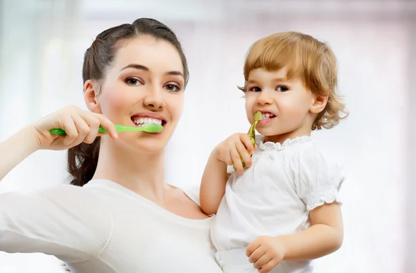 Lavarsi i denti — Foto Stock