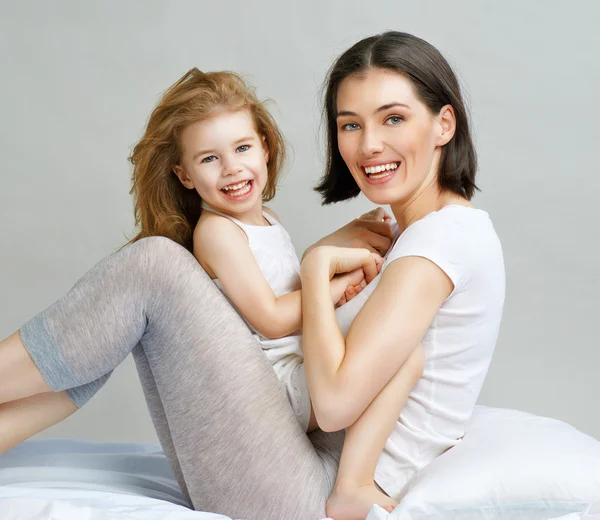 Glückliche Familie — Stockfoto