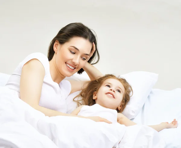 Glückliche Familie — Stockfoto