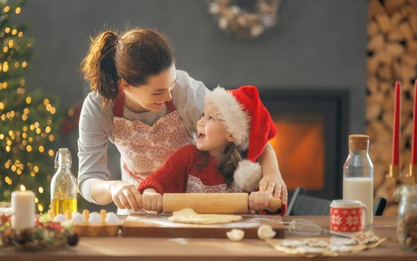 Vrolijk Kerstfeest Fijne Feestdagen Familie Voorbereiding Vakantie Voedsel Moeder Dochter — Stockfoto