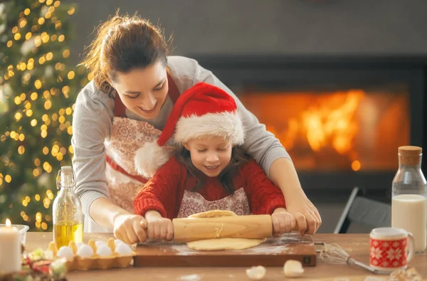 Vrolijk Kerstfeest Fijne Feestdagen Familie Voorbereiding Vakantie Voedsel Moeder Dochter — Stockfoto