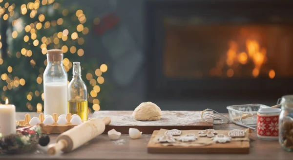 Счастливого Рождества Счастливых Праздников Приготовление Традиционных Блюд Столе Кухне — стоковое фото