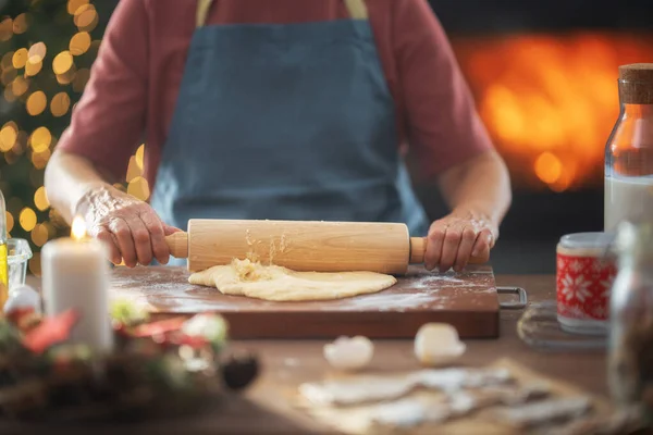 Feliz Natal Boas Festas Preparação Familiar Comida Férias Mulher Está — Fotografia de Stock