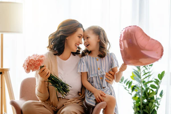 Happy Day Child Daughter Congratulating Mother Giving Her Flowers Mum — Stock Photo, Image