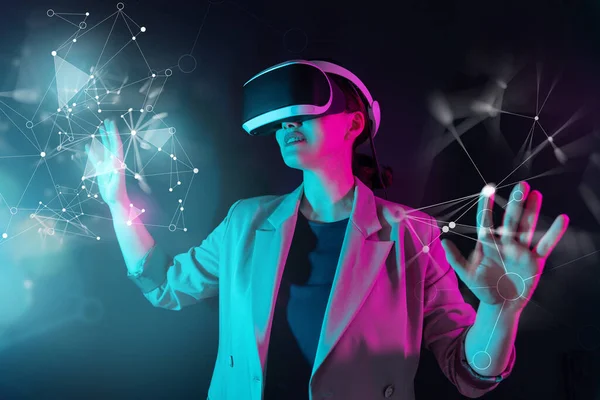 Metaverso Concetto Tecnologia Occhiali Donna Con Realtà Virtuale Stile Vita — Foto Stock