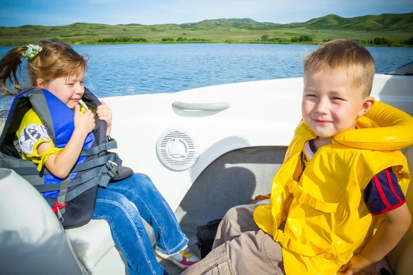 seyahat etmek su tekne çocukların