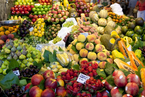 Marché aux fruits, à La Boqueria, Barcelone — Photo