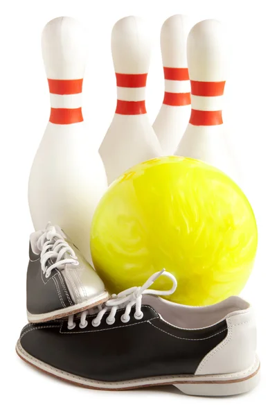 Koule, boty pro bowling a kuželky — Stock fotografie