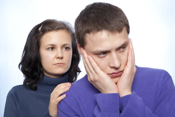 Pareja joven discutiendo — Foto de Stock