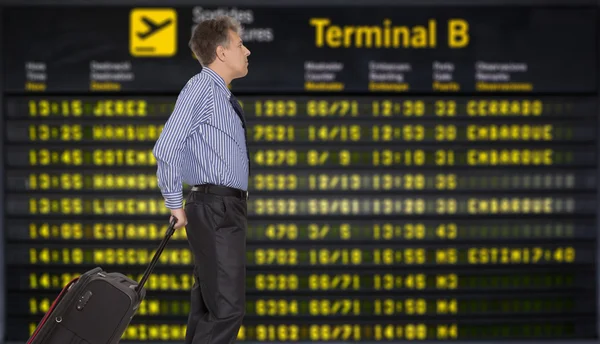 Zakenman op de luchthaven — Stockfoto