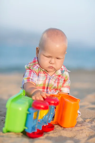 Spielendes Baby — Stockfoto