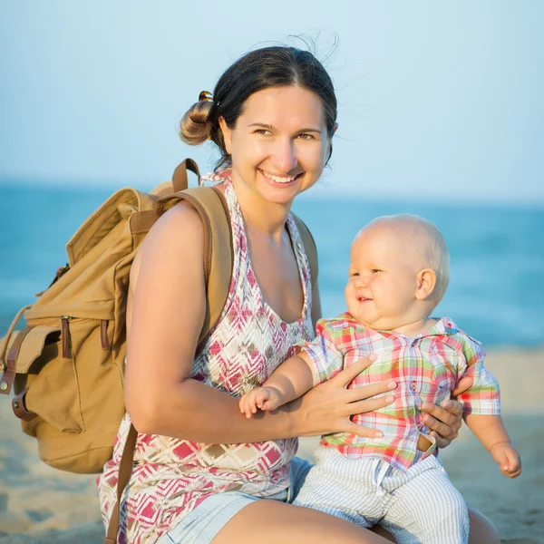 Bébé et mère — Photo