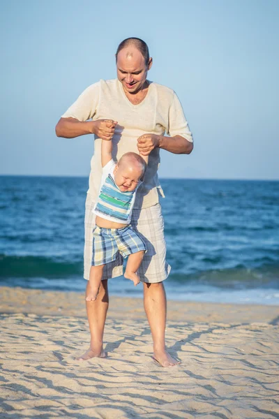 Dziecka i ojca — Zdjęcie stockowe