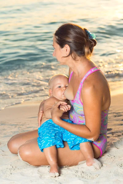 Breastfeeding — Stock Photo, Image