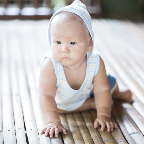 Baby indoor — Stock Photo, Image