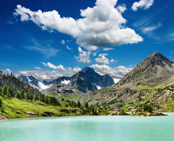 Lago da montanha Darashkol — Fotografia de Stock