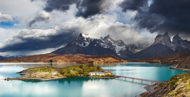 Torres del Paine, Lake Pehoe clipart