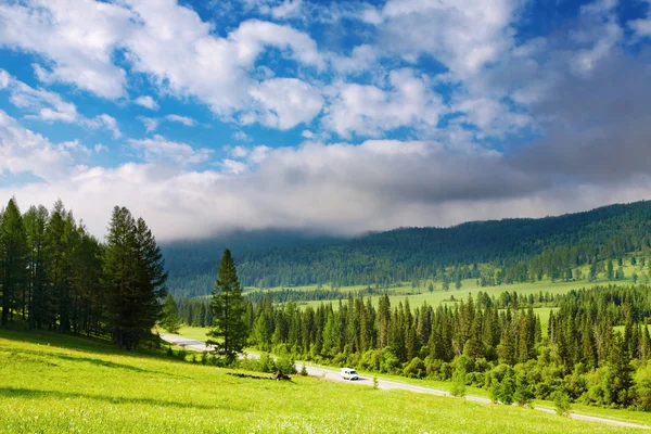 Vistas a la montaña — Foto de Stock