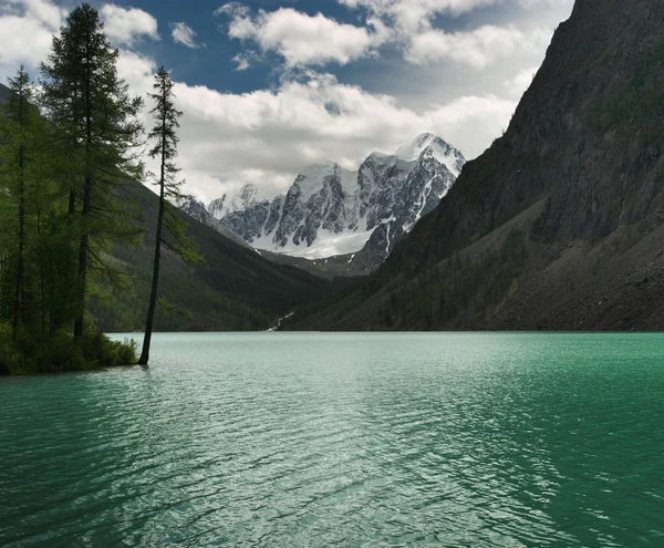 Bergsee — Stockfoto