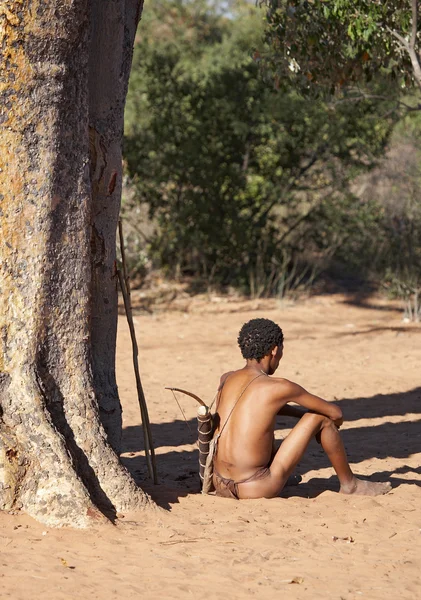 Bushman myśliwy — Zdjęcie stockowe