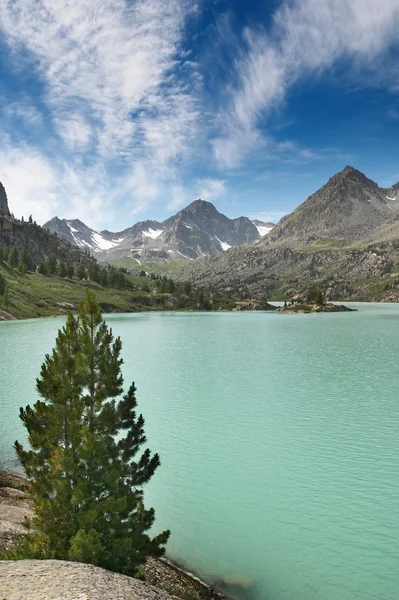 Lago turchese — Foto Stock