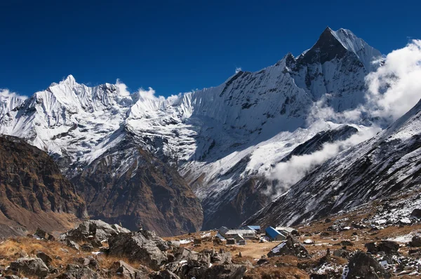 Lofty mountains, Annapurna base camp — Stock Photo, Image