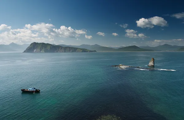 阳光灿烂的日子在海湾 — 图库照片