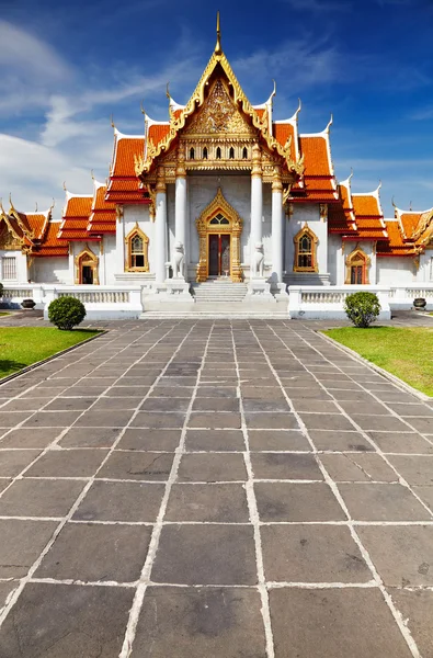 Мраморный храм в Бангкоке — стоковое фото