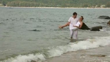 iki okyanus içinde.