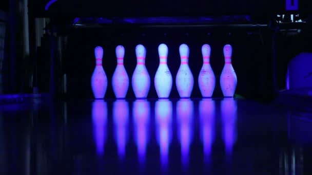 Bowling. — Stockvideo
