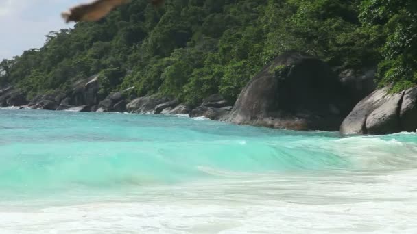 Vagues od Mer d'Andaman .