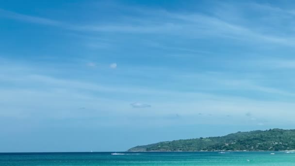 Mer, yachts et nuages timelapse 