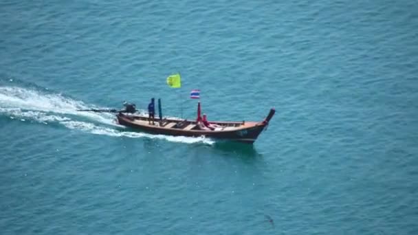 Лодка. — стоковое видео